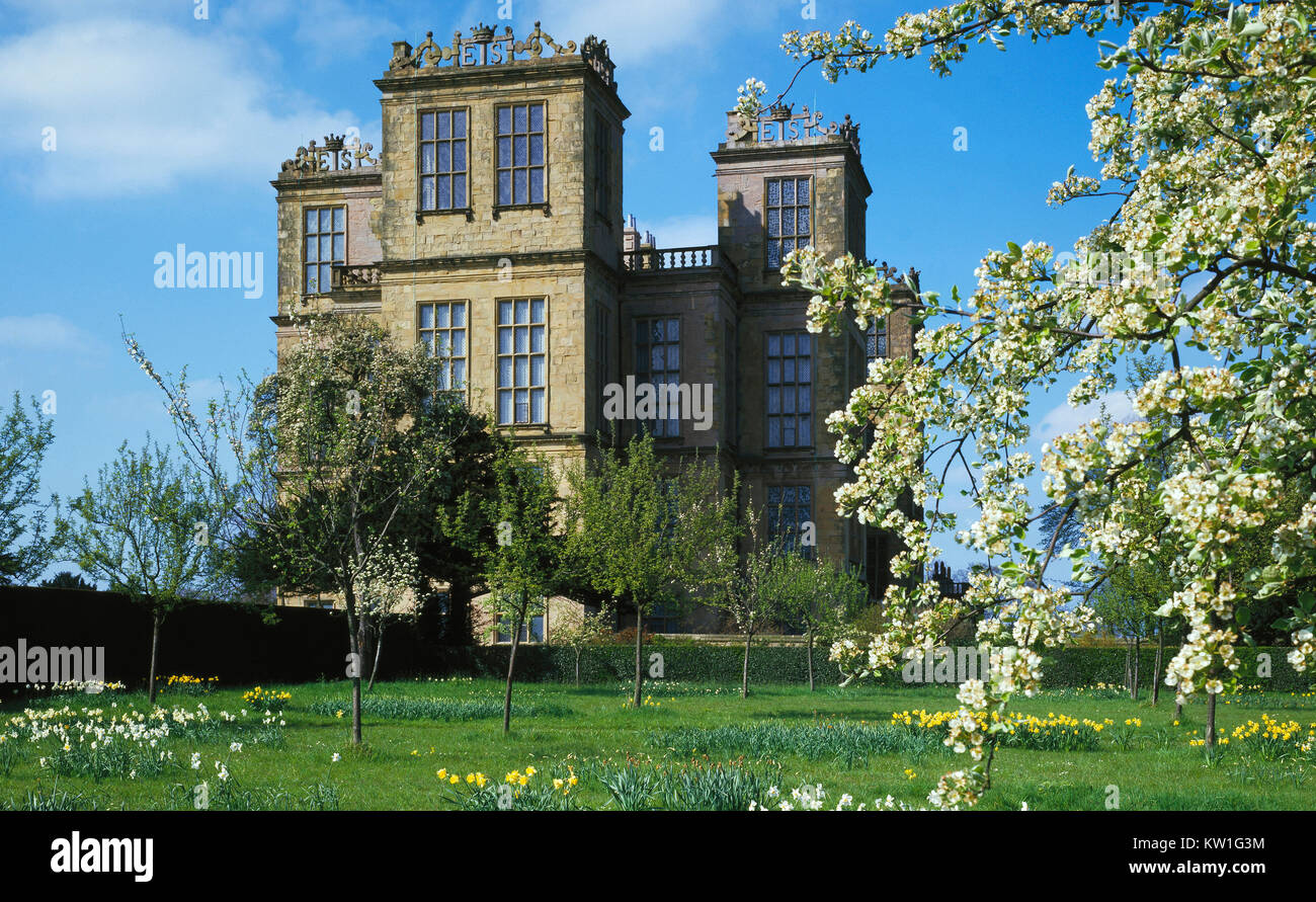 Hardwick Hall in primavera, vicino a Chesterfield, Derbyshire, Inghilterra, Regno Unito. Foto Stock