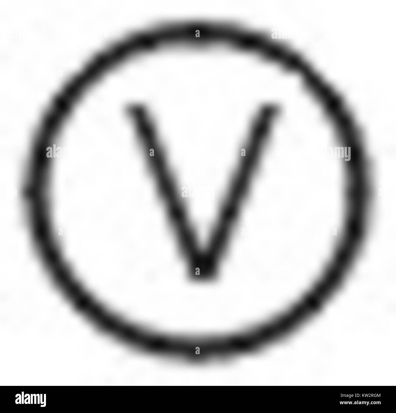 Il simbolo del voltmetro viene utilizzato negli schemi elettrici per rappresentare un voltmetro, uno strumento utilizzato per misurare la differenza di potenziale elettrico. Questo simbolo è essenziale per comprendere i circuiti elettrici e i progetti dei sistemi, in quanto svolge una funzione fondamentale nell'ingegneria elettrica. Foto Stock