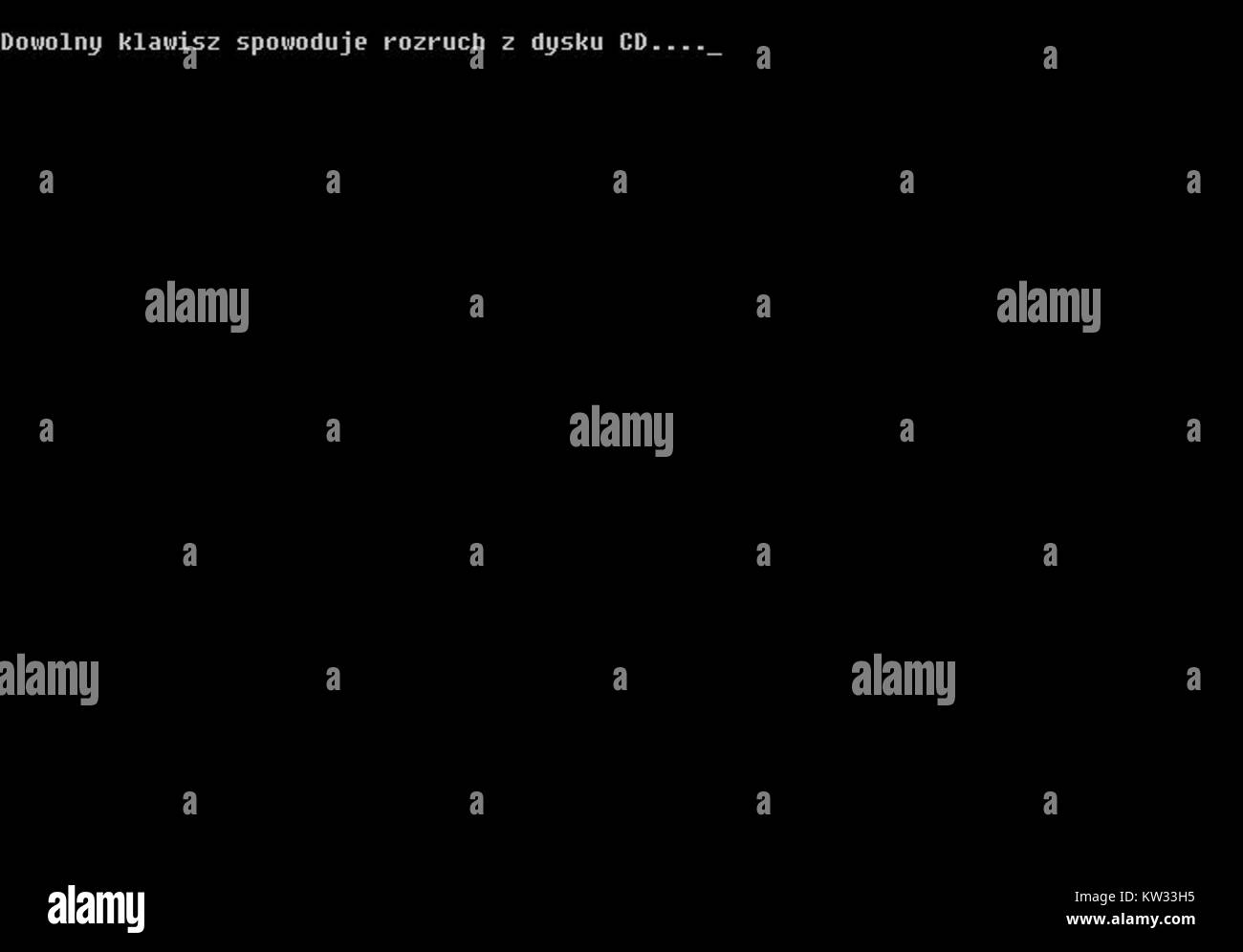 Una schermata che mostra la sequenza di avvio di Windows XP, che illustra il processo di avvio del sistema operativo con la sua iconica schermata di caricamento. Foto Stock