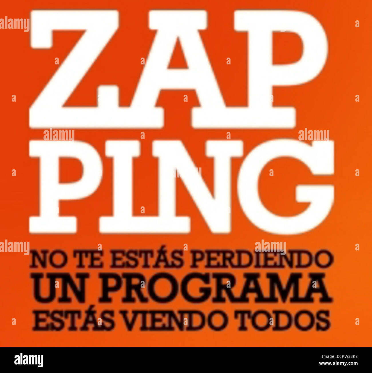 Lo "zapping" si riferisce all'azione di cambiare rapidamente i canali su un televisore o di passare da un canale all'altro. È un termine comunemente usato nel contesto del consumo dei media moderni. Foto Stock