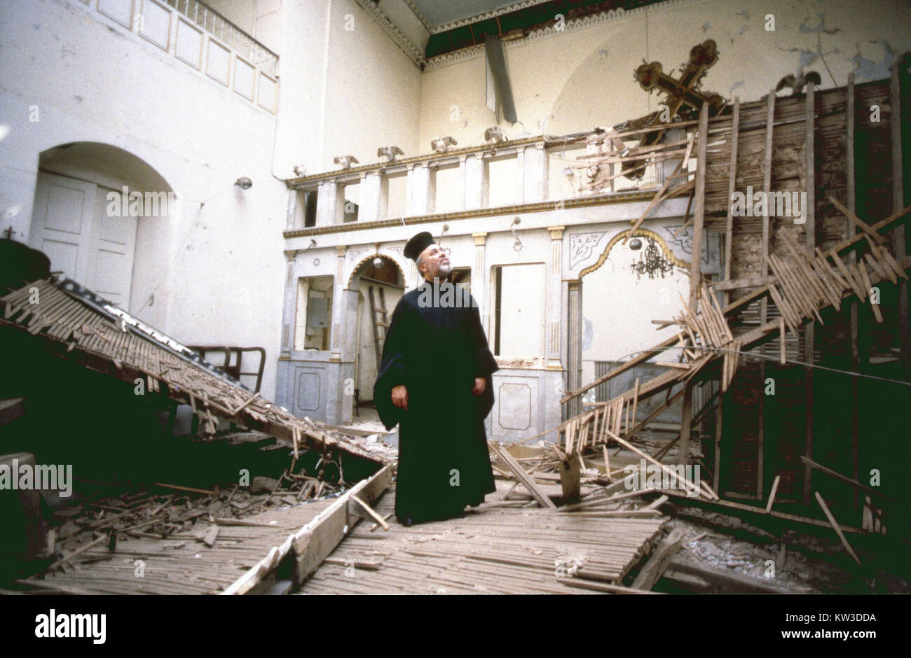 Distruzione di una chiesa a Achrafieh, Beirut 1989 - La guerra in Libano Foto Stock