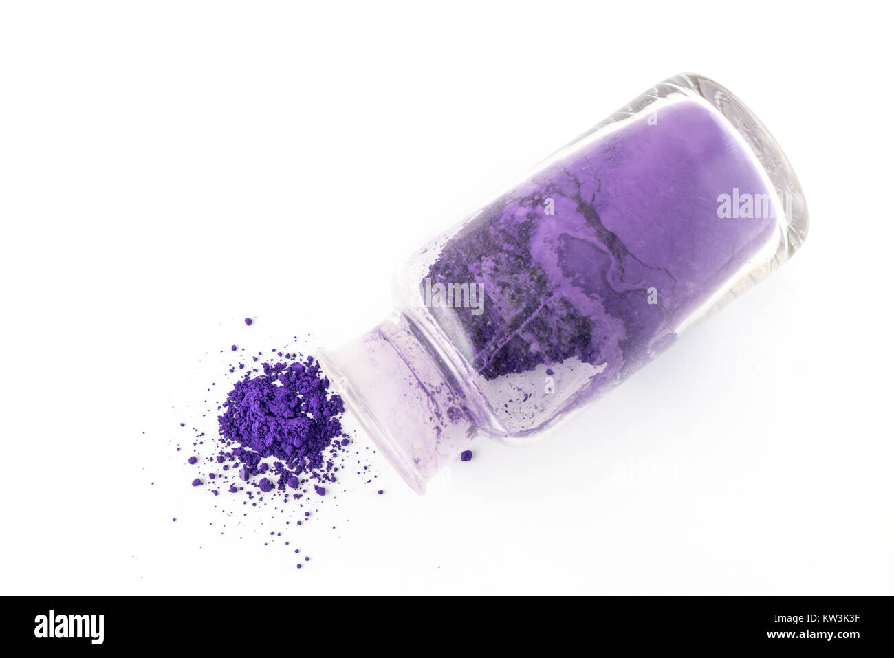 Contenitori di vetro naturale contenente pigmenti colorati in polvere Foto Stock