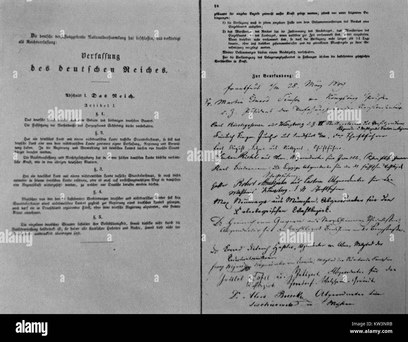 Un'immagine di *BilderRevolution*, un progetto visivo o mediatico che potrebbe riguardare l'evoluzione o la storia dei media basati sull'immagine e il suo impatto culturale. Foto Stock