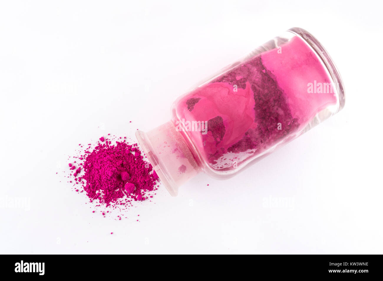 Contenitori di vetro naturale contenente pigmenti colorati in polvere Foto Stock