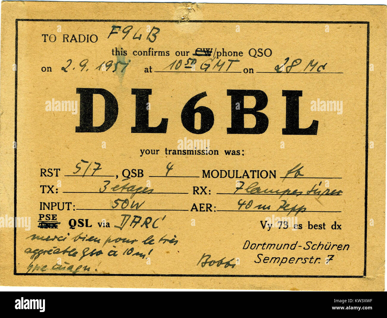 Questa scheda QSL proviene dal radioamatore tedesco DL6BL, un tipo di scheda di conferma utilizzata nelle comunicazioni radio amatoriali. La carta conferma la ricezione di una trasmissione radio tra operatori, che funge da forma di verifica e da modo per costruire una rete all'interno della comunità radioamatoriale. Questa scheda è un esempio della tradizione della verifica delle comunicazioni radio. Foto Stock