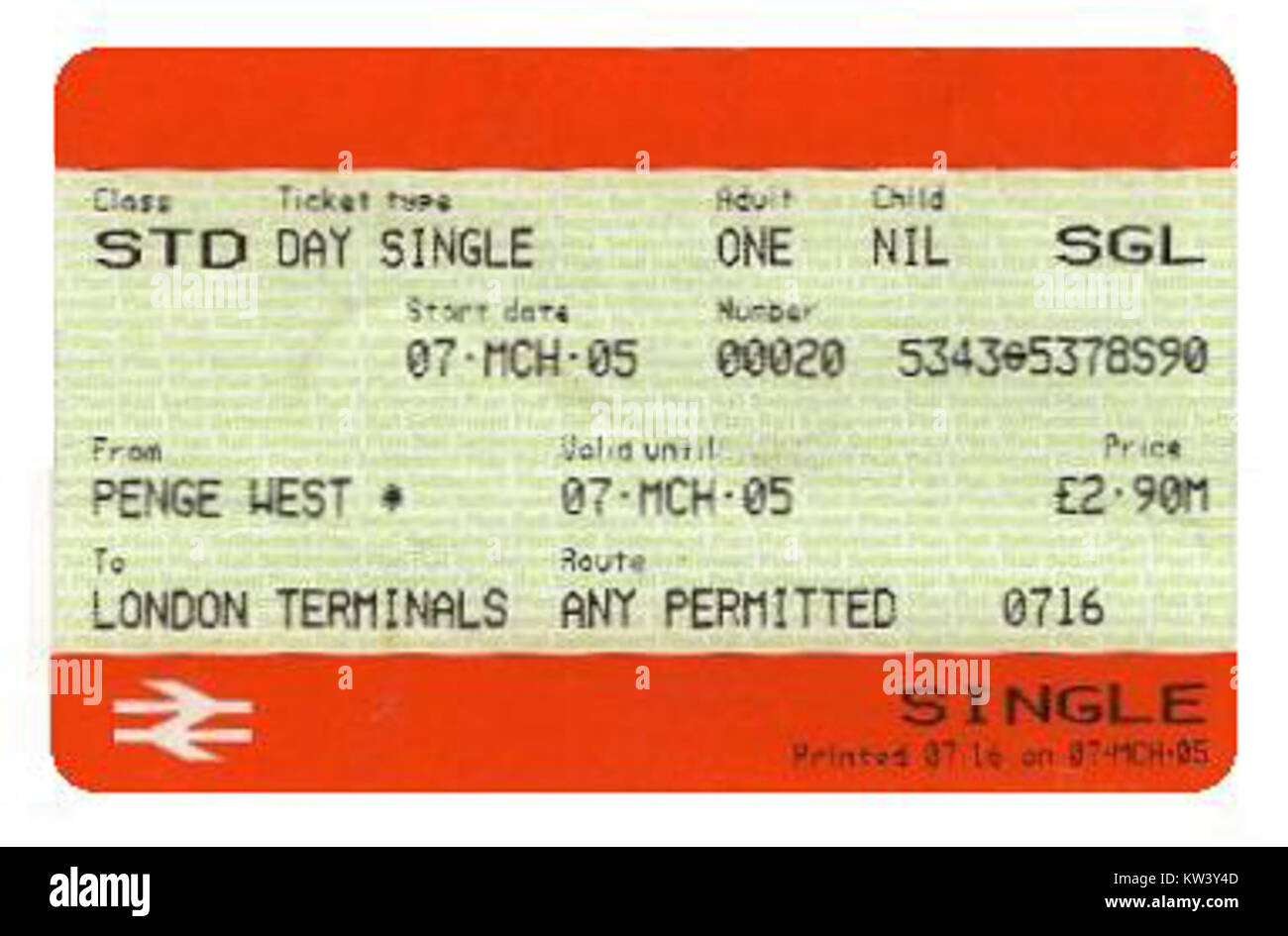Penge West è una stazione ferroviaria situata a Londra, Regno Unito. Funge da hub per i trasporti locali, collegando i viaggiatori alle aree circostanti. La stazione fa parte della rete della London Overground e svolge un ruolo chiave nell'infrastruttura di trasporto della cityâ, fornendo l'accesso a destinazioni locali e più ampie. Foto Stock