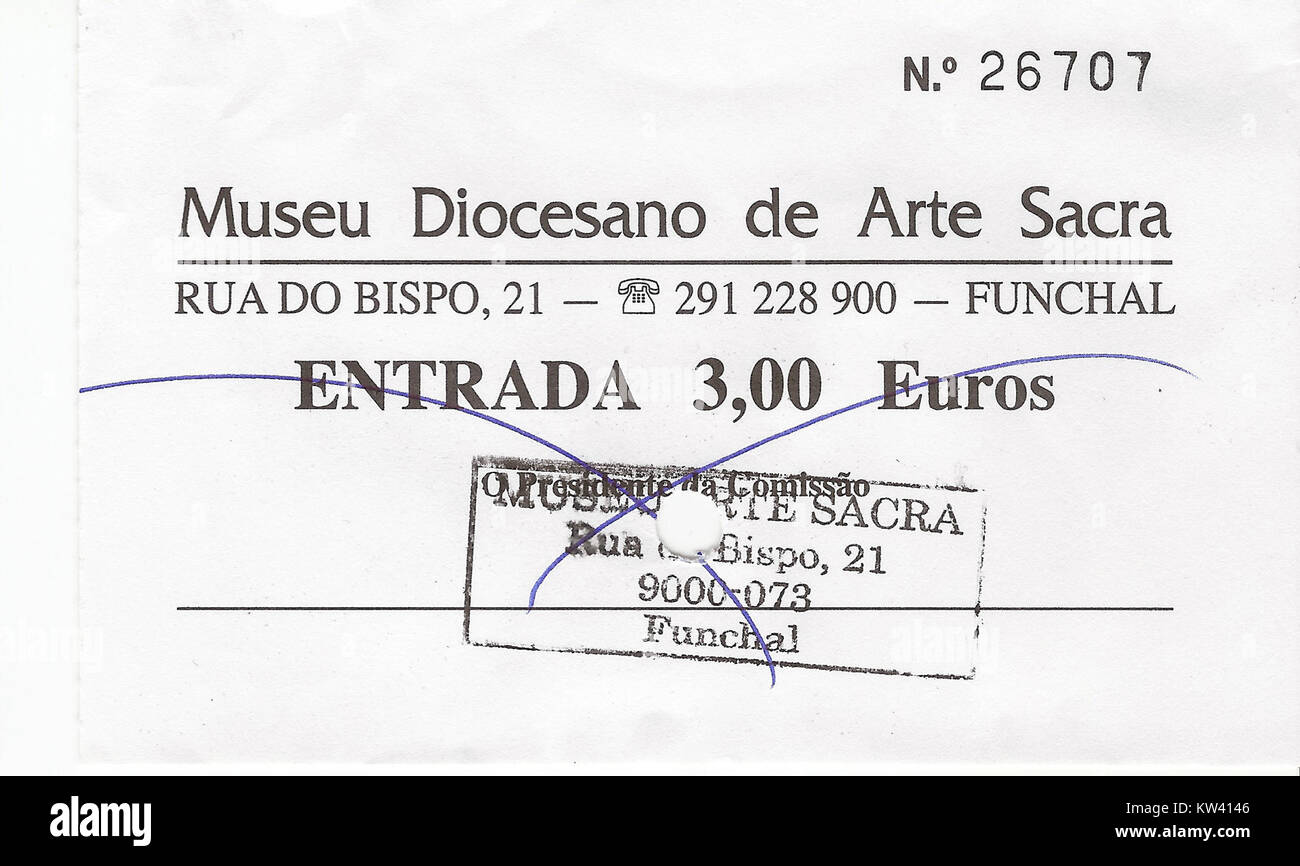 Il Museo d'Arte Sacra di Funchal a Madeira, in Portogallo, ospita una vasta collezione di opere d'arte religiose. Il museo espone pezzi dal XV al XIX secolo, che riflettono il patrimonio cattolico e la storia artistica dell'isola. Foto Stock