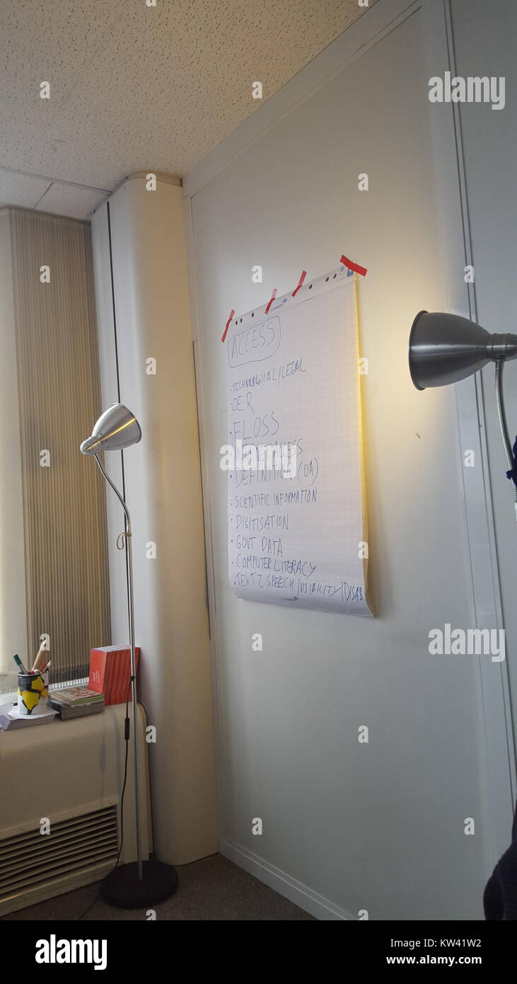 Il Big Fat Brussels Meeting 2015 giorno 1 Foglio 1 fornisce una panoramica delle attività del primo giorno dell'evento, tra cui discussioni, presentazioni e questioni chiave affrontate dai partecipanti. Foto Stock