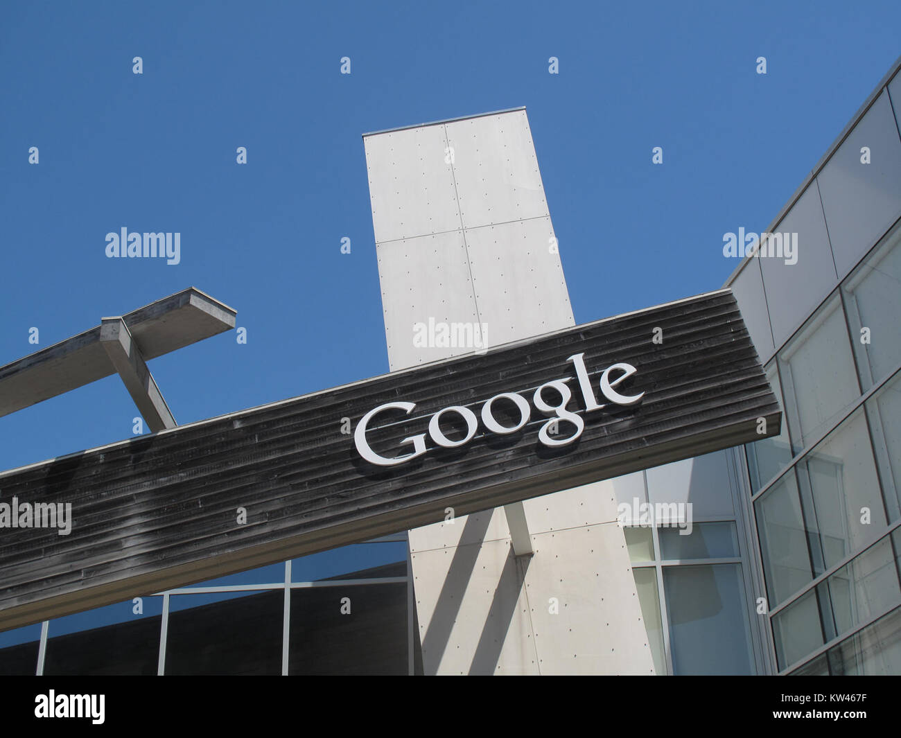 Google Plex si riferisce alla sede centrale di Google, situata a Mountain View, California. Si tratta di un importante hub tecnologico che ospita vari reparti e funge da posizione centrale per le operazioni e l'innovazione del companyâ. Foto Stock