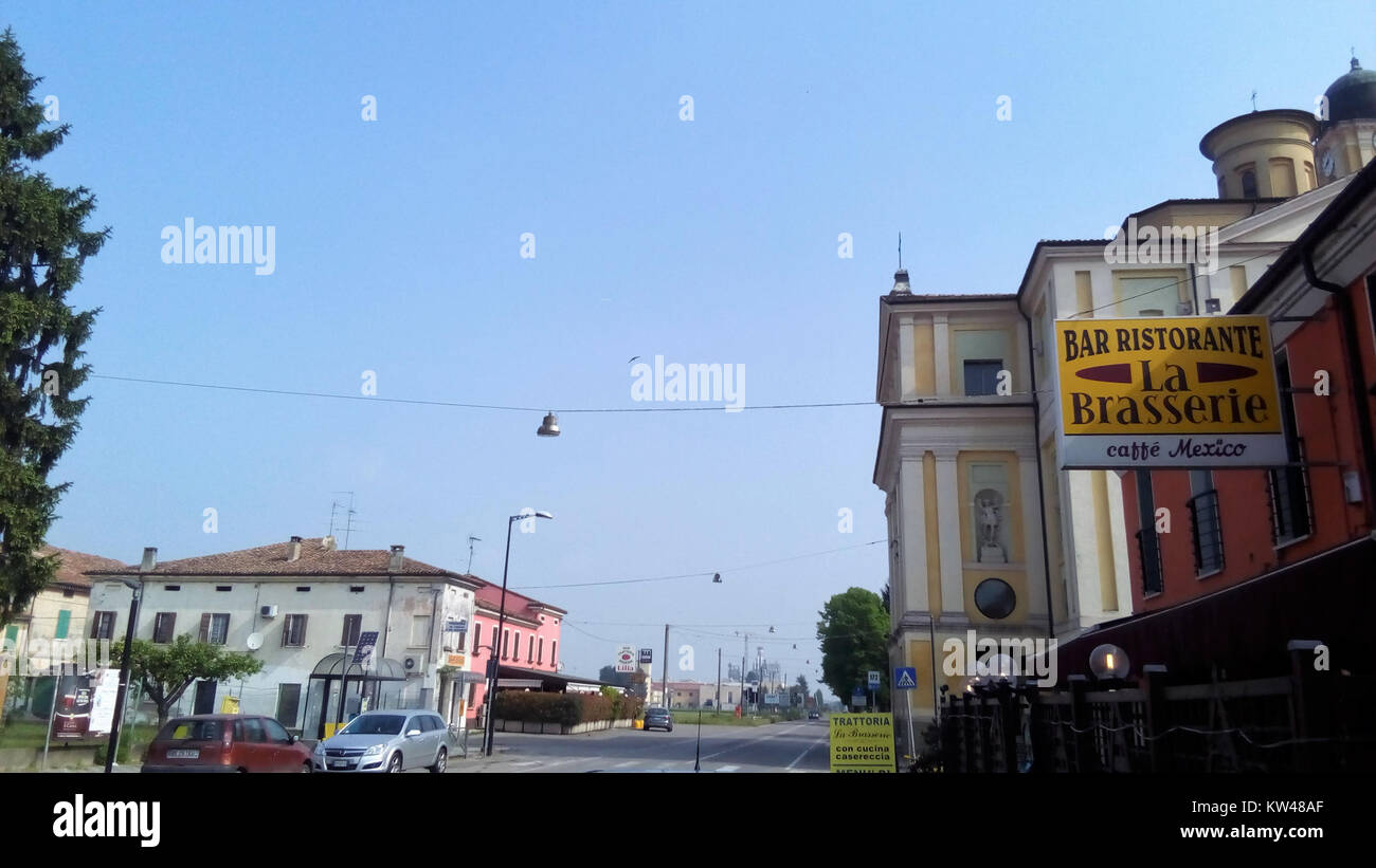Borgo Virgilio è un comune italiano della provincia di Reggio Emilia. La città è conosciuta per il suo significato storico e la sua posizione panoramica all'interno della regione Emilia-Romagna. Foto Stock