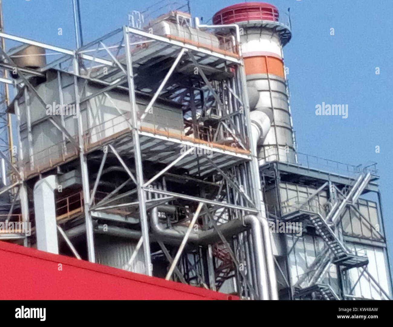 Borgo Virgilio, situato nella regione italiana di Reggio Emilia, è noto per i suoi monumenti storici e i suoi dintorni panoramici. Questa immagine mostra l'architettura della città e la cultura regionale. Foto Stock