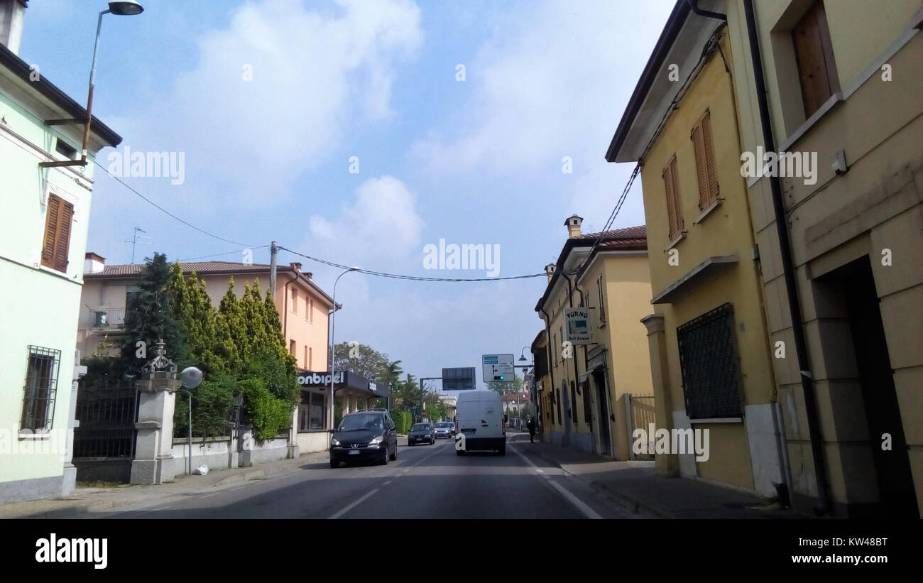 Borgo Virgilio, comune della regione Reggio Emilia, è noto per il suo significato storico e il suo patrimonio locale. Questa zona presenta un mix di paesaggi rurali e architettura storica. Foto Stock