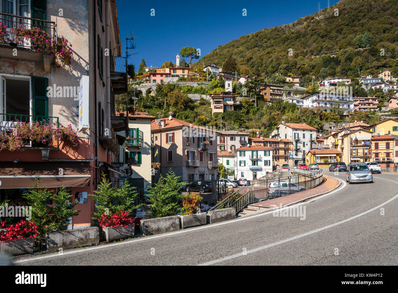 Il lago di Como il borgo di Argegno, Lombardia, Italia, Europa. Foto Stock