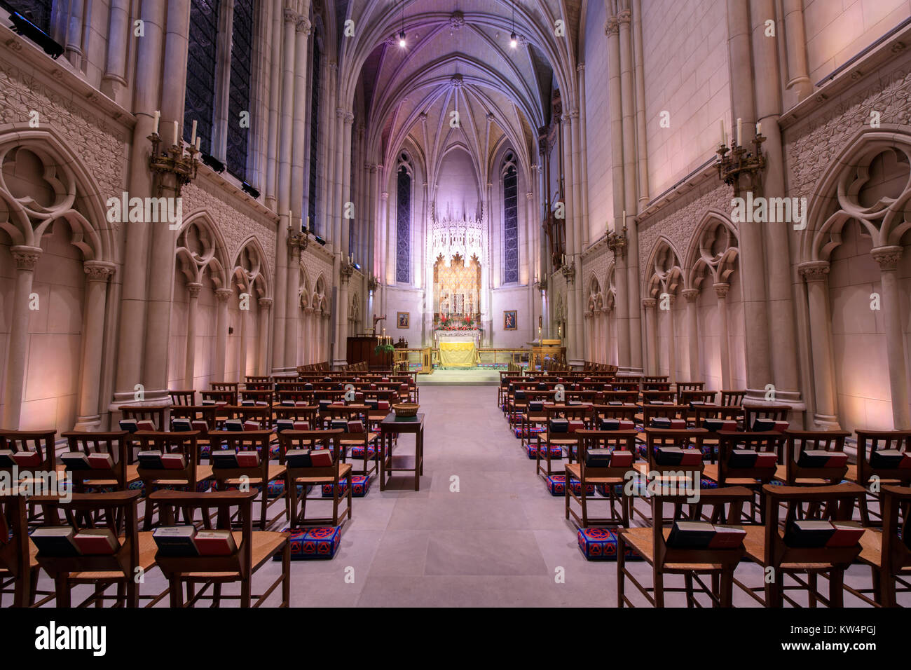 San Francisco, California - 28 dicembre 2017: Interno della Cappella di grazia in grazia chiesa cattedrale Foto Stock