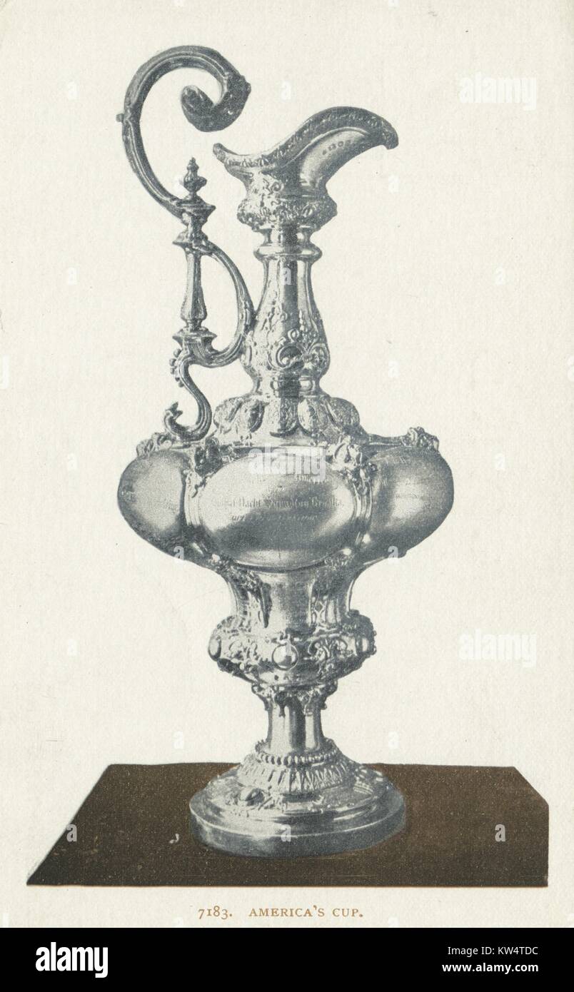 Cartolina con il trofeo velico noto come Coppa America, 1914. Dalla Biblioteca Pubblica di New York. Foto Stock