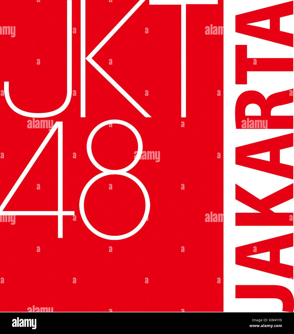 I JKT48 sono un gruppo idol indonesiano formato a Giacarta, noto per le sue esibizioni di musica pop e la vibrante presenza sul palco. Il gruppo ha guadagnato una base di fan significativa, contribuendo alla cultura dell'intrattenimento e all'industria musicale indonesiana. Foto Stock
