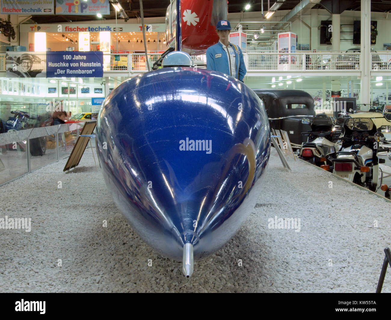 "Immagine fiamma blu 1" si riferisce a un file di immagine specifico, che probabilmente rappresenta un soggetto correlato a "fiamma blu". È necessario un ulteriore contesto per determinarne il contenuto e il significato. Foto Stock