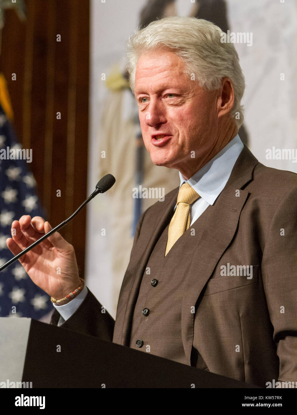 Bill Clinton, il 42° presidente degli Stati Uniti, è raffigurato nel febbraio 2013, riflettendo i suoi anni di attivismo e impegno pubblico post-presidenza. Foto Stock