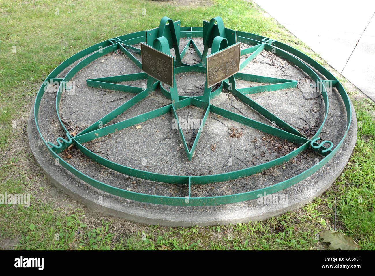 Il Bicentennial Memorial di St. Johnsbury, Vermont, commemora il 200° anniversario della città, riflettendo il suo significato storico e l'orgoglio locale. Foto Stock
