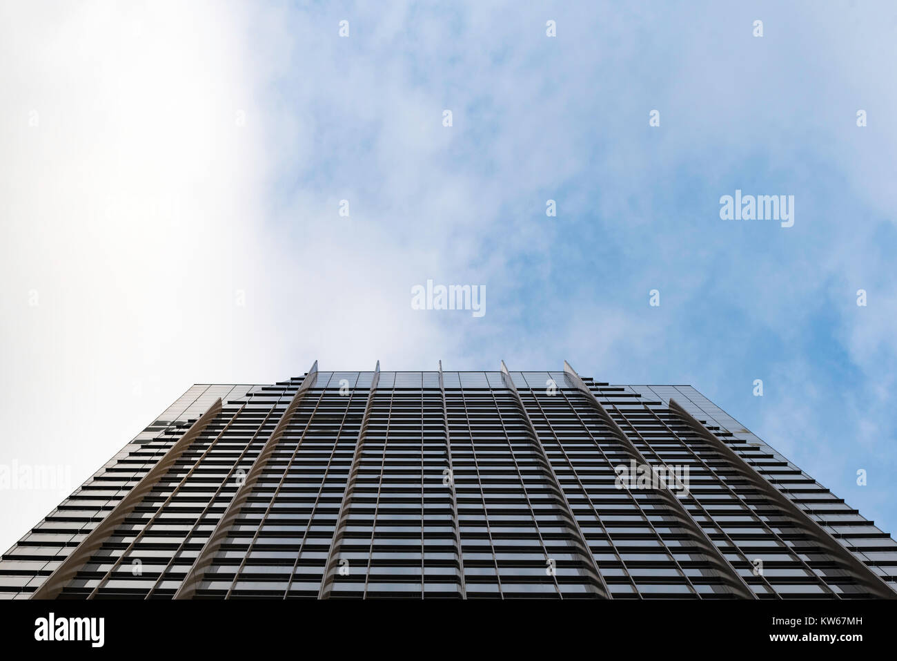 Un'anonima e generica torre alta a Kuala Lumpur, KL Malesia Foto Stock