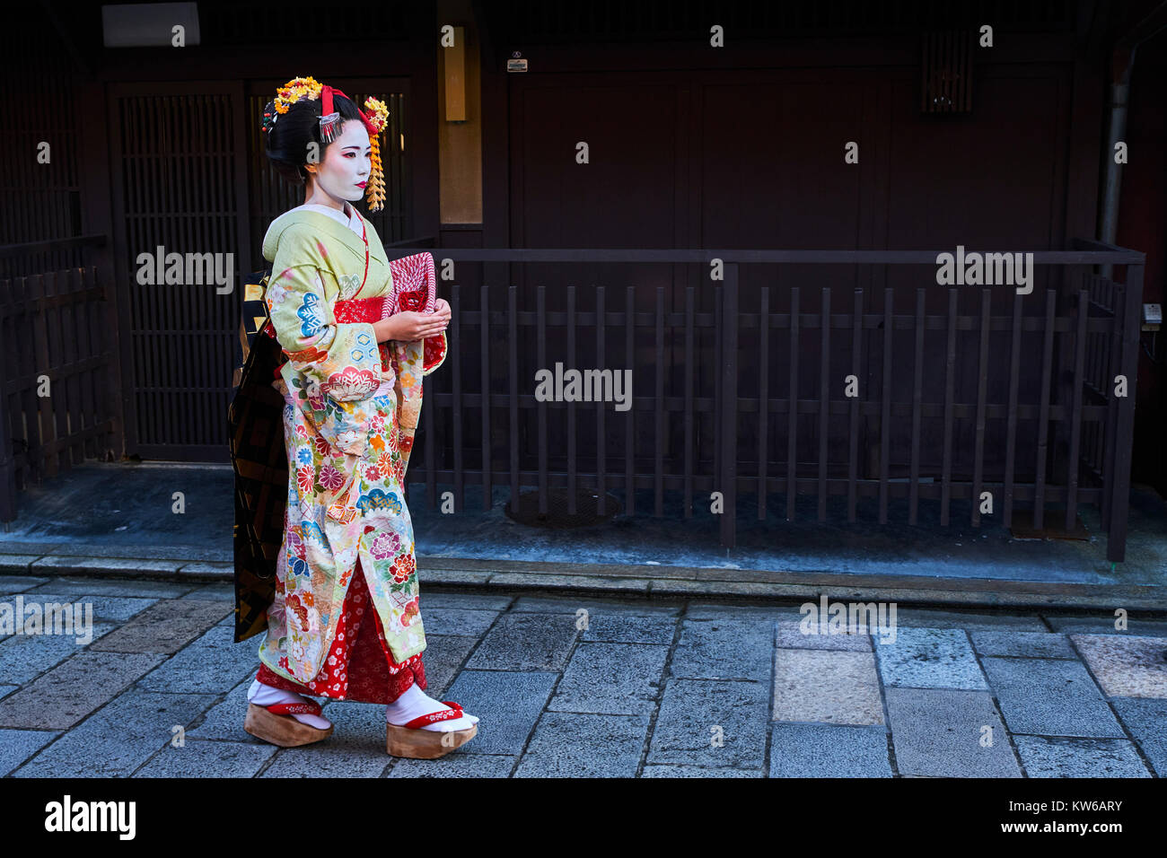 Giappone, isola di Honshu, la regione di Kansai, Kyoto, Gion, area Geisha Foto Stock