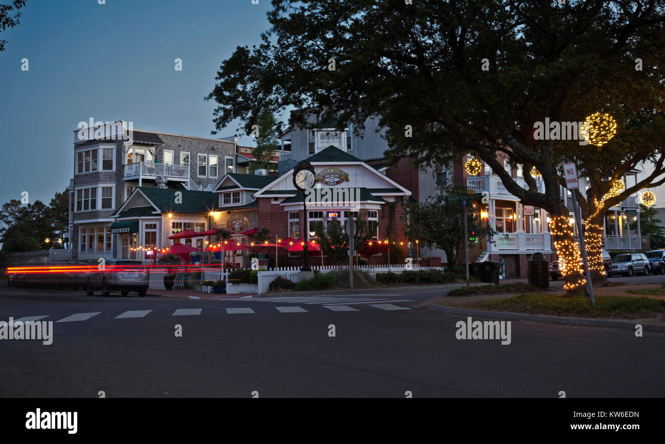 NC01208-00...North Carolina - Serata in centro Manteo sull Isola Roanoke. Foto Stock