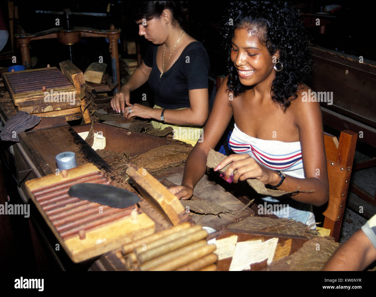 Fabbrica di Sigari PATAGAS, Havanna, Cuba Foto Stock