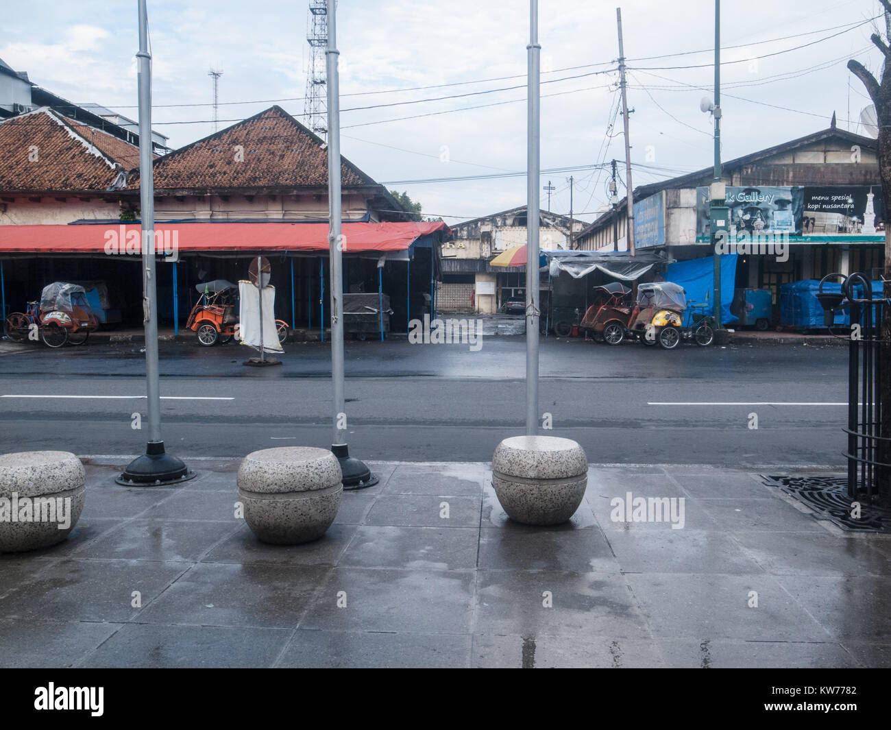 Yogyakarta, Indonesia. Dicembre 20, 2017. Situazione pedonale in corrispondenza di Malioboro Street a Yogyakarta, Indonesia. Foto Stock