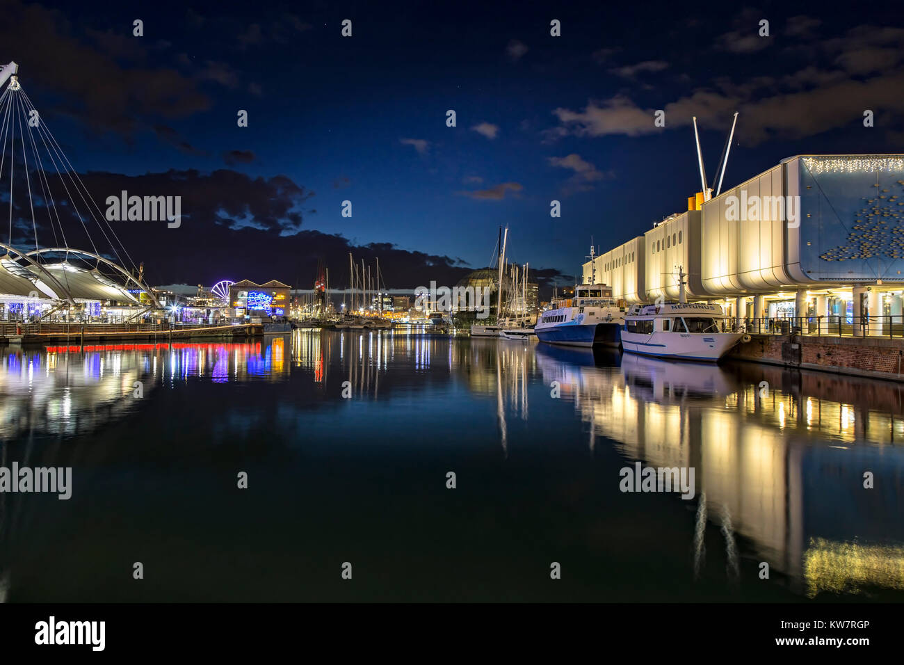 Porto Antico di Genova, meta del turismo europeo Foto Stock