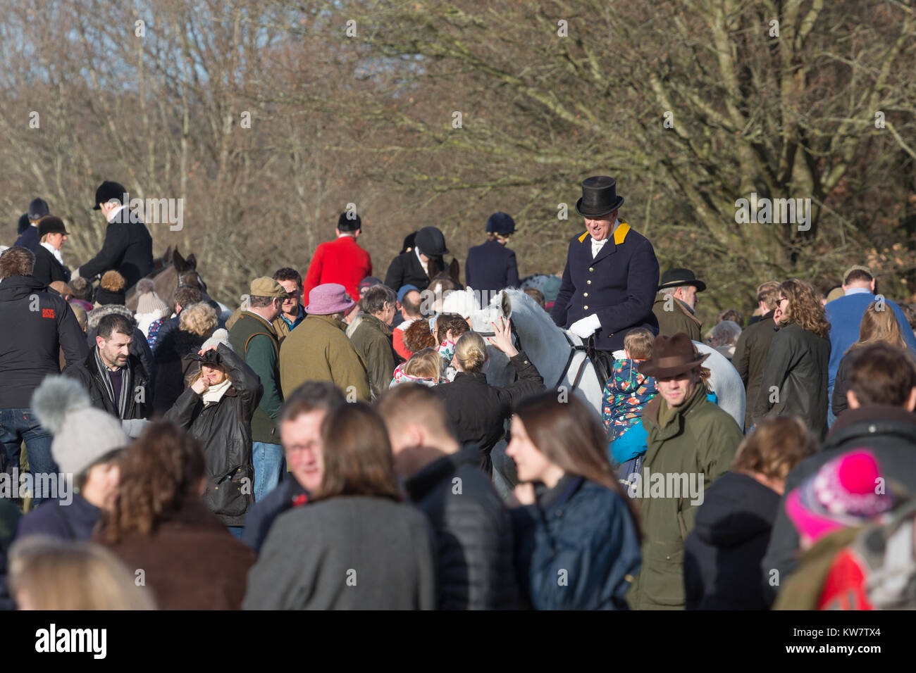 Boxing day legal trascinare la caccia con segugi a Petworth, West Sussex (non un fox hunt) Foto Stock