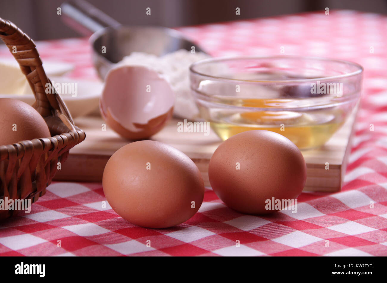 Uova fresche dell'azienda agricola Foto Stock
