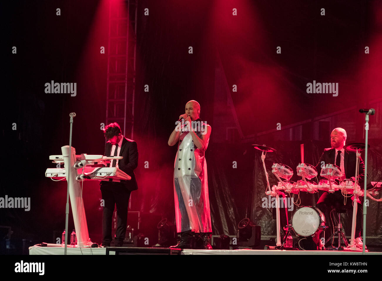 Edimburgo, Scozia, Regno Unito. 31 Dic, 2017. La Human League eseguire annuale durante il Nuovo Anno di Hogmanay celebrazioni in città. Credito: Iain Masterton/Alamy Live News Foto Stock