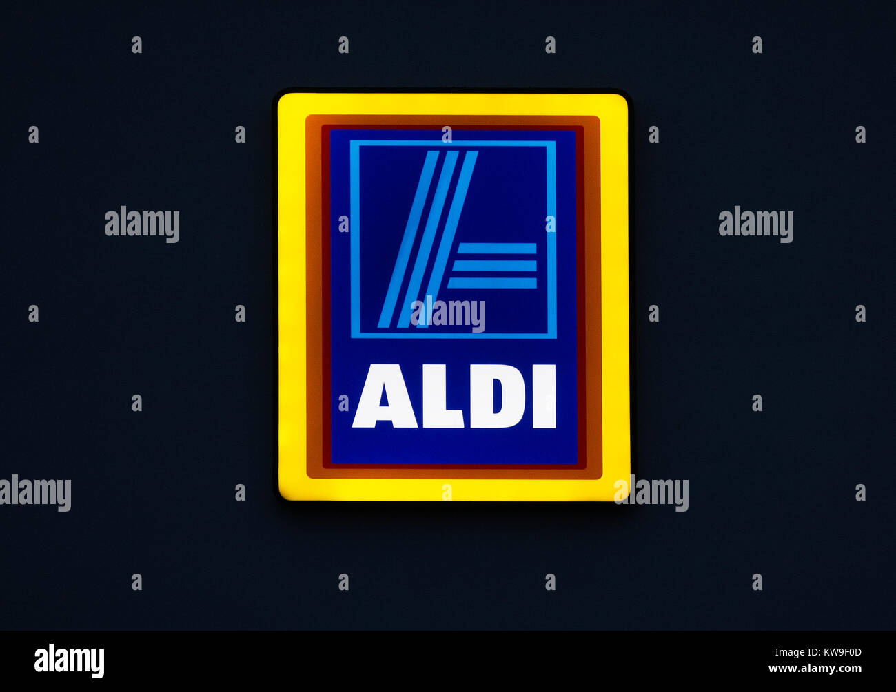 Aldi segno negozio logo azienda una luce al neon Foto Stock