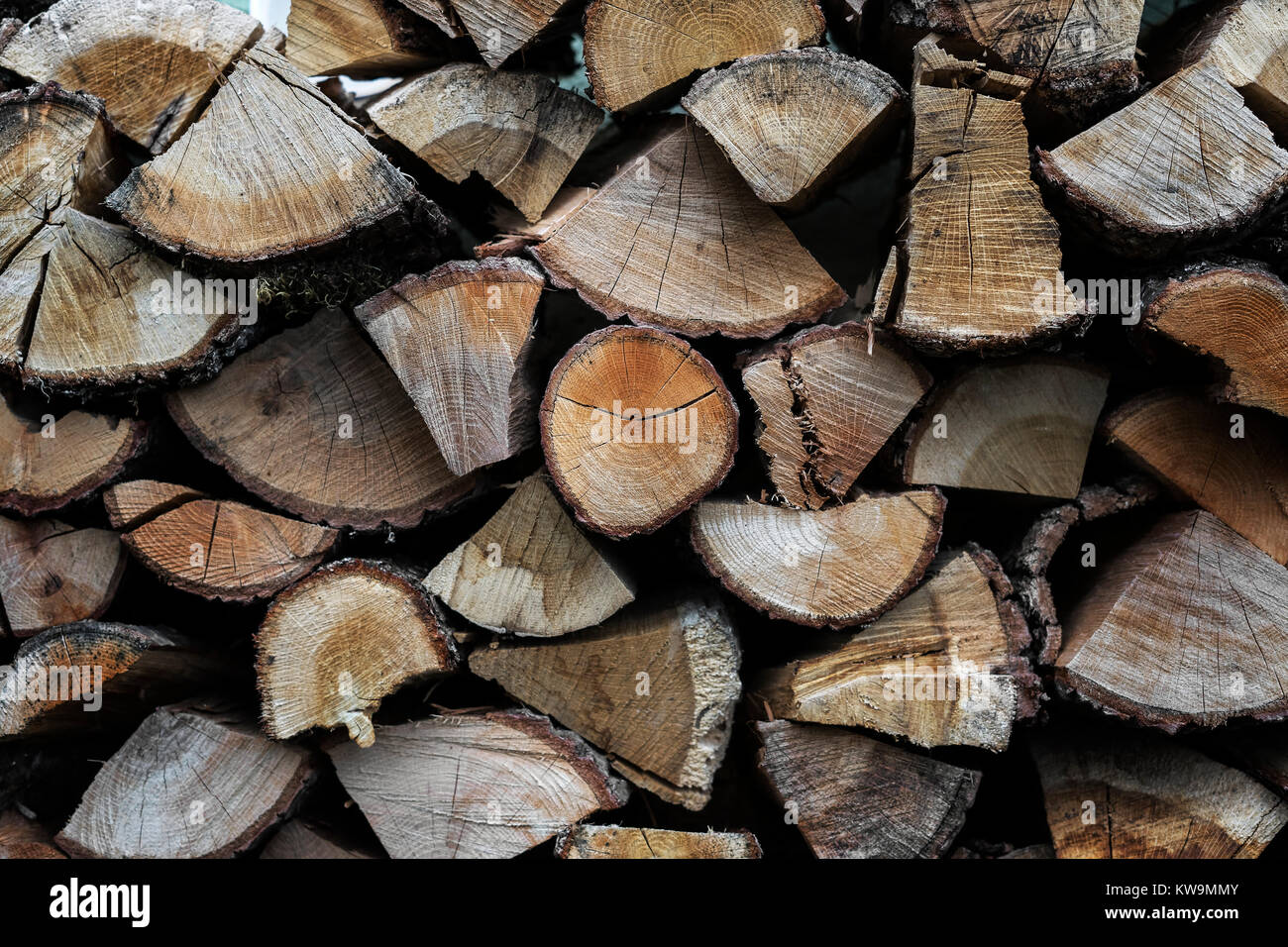 Catasta di legna da ardere in legno - sfondo astratto Foto Stock