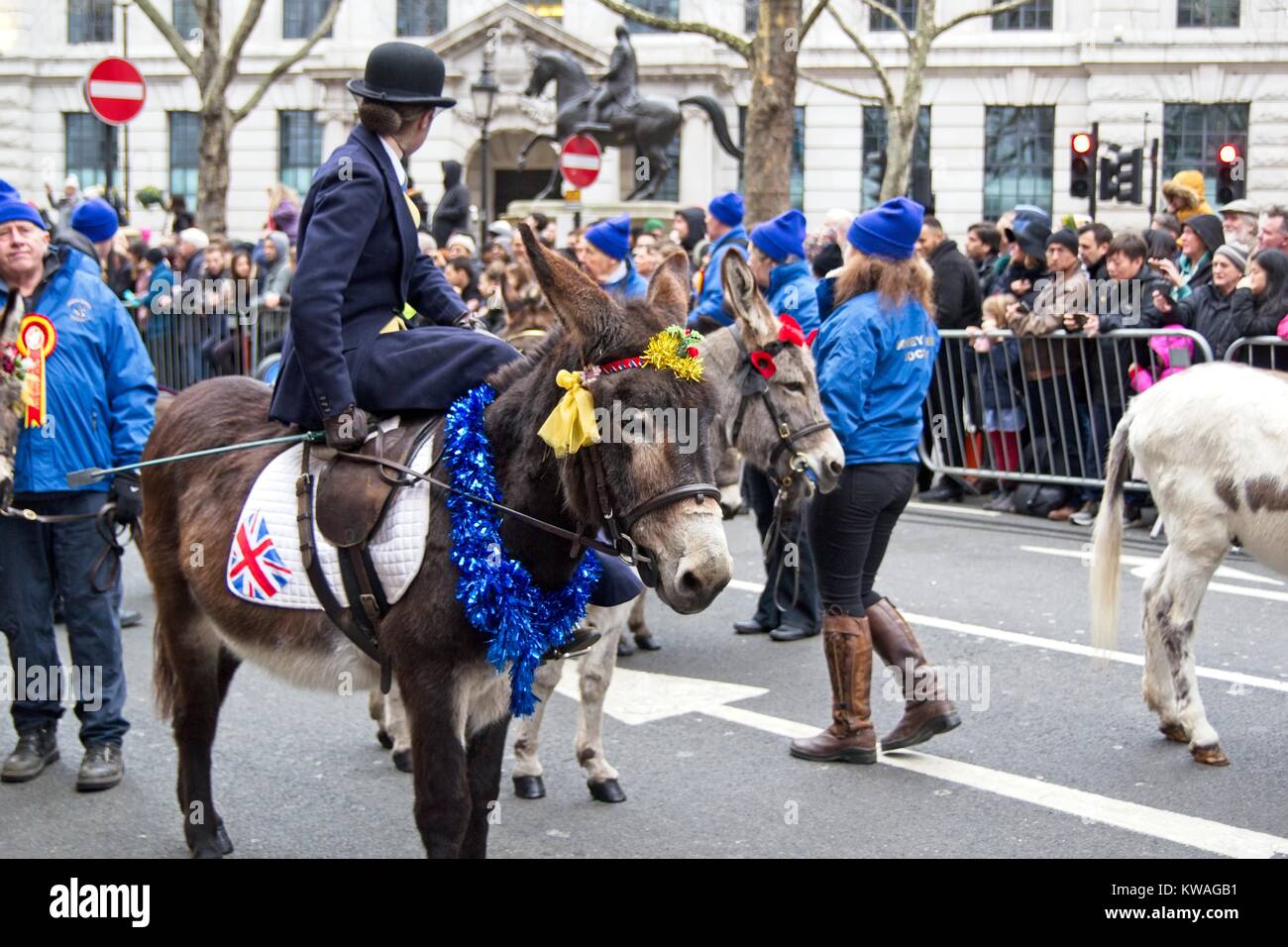 Londra, Regno Unito. 1a gen, 2018. Migliaia di artisti provenienti da tutto il mondo hanno partecipato al showtime 32a tema annuale di Londra il giorno di Capodanno Parade 2018, LNYDP, a Londra, Regno Unito. Credito: N Papa - Editoriale/Alamy Live News. Foto Stock