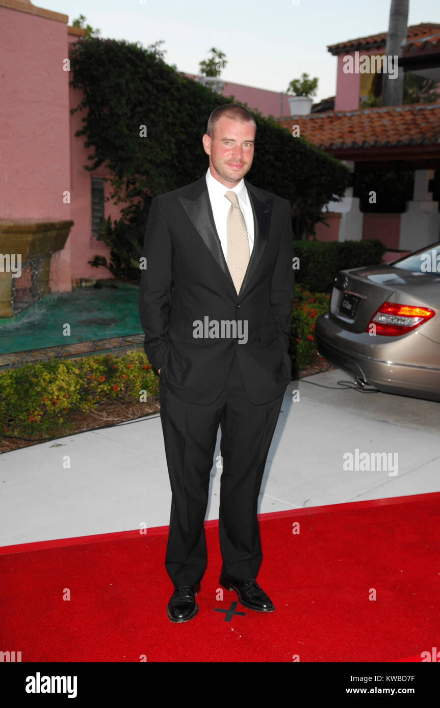DELRAY Beach, FL - novembre 06: Scott Foley assiste il Chris Evert e Raymond James cocktail alla reception al Boca Raton Resort & Club il 6 novembre 2010 in Boca Raton, Florida. Persone: Scott Foley Foto Stock