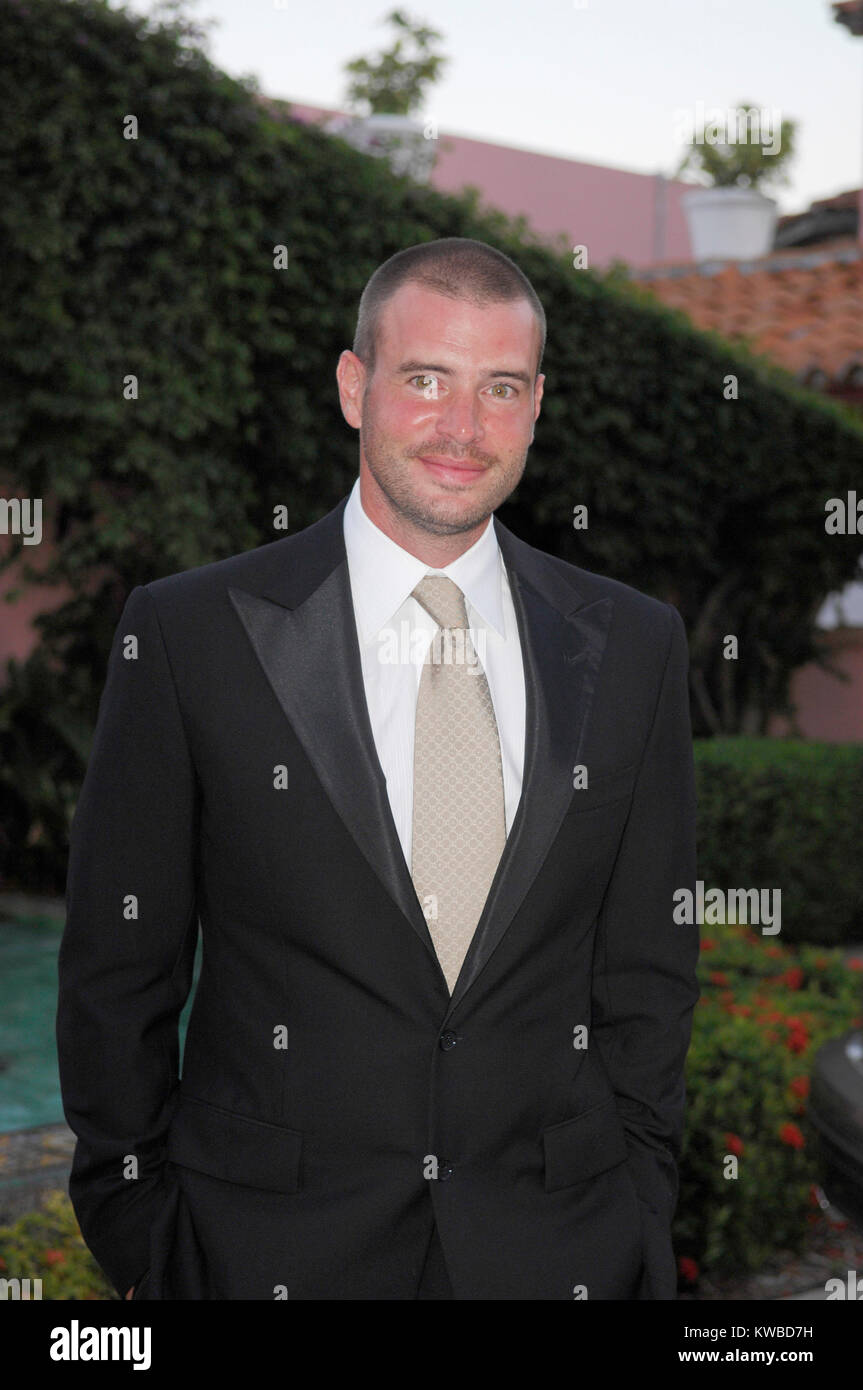 DELRAY Beach, FL - novembre 06: Scott Foley assiste il Chris Evert e Raymond James cocktail alla reception al Boca Raton Resort & Club il 6 novembre 2010 in Boca Raton, Florida. Persone: Scott Foley Foto Stock