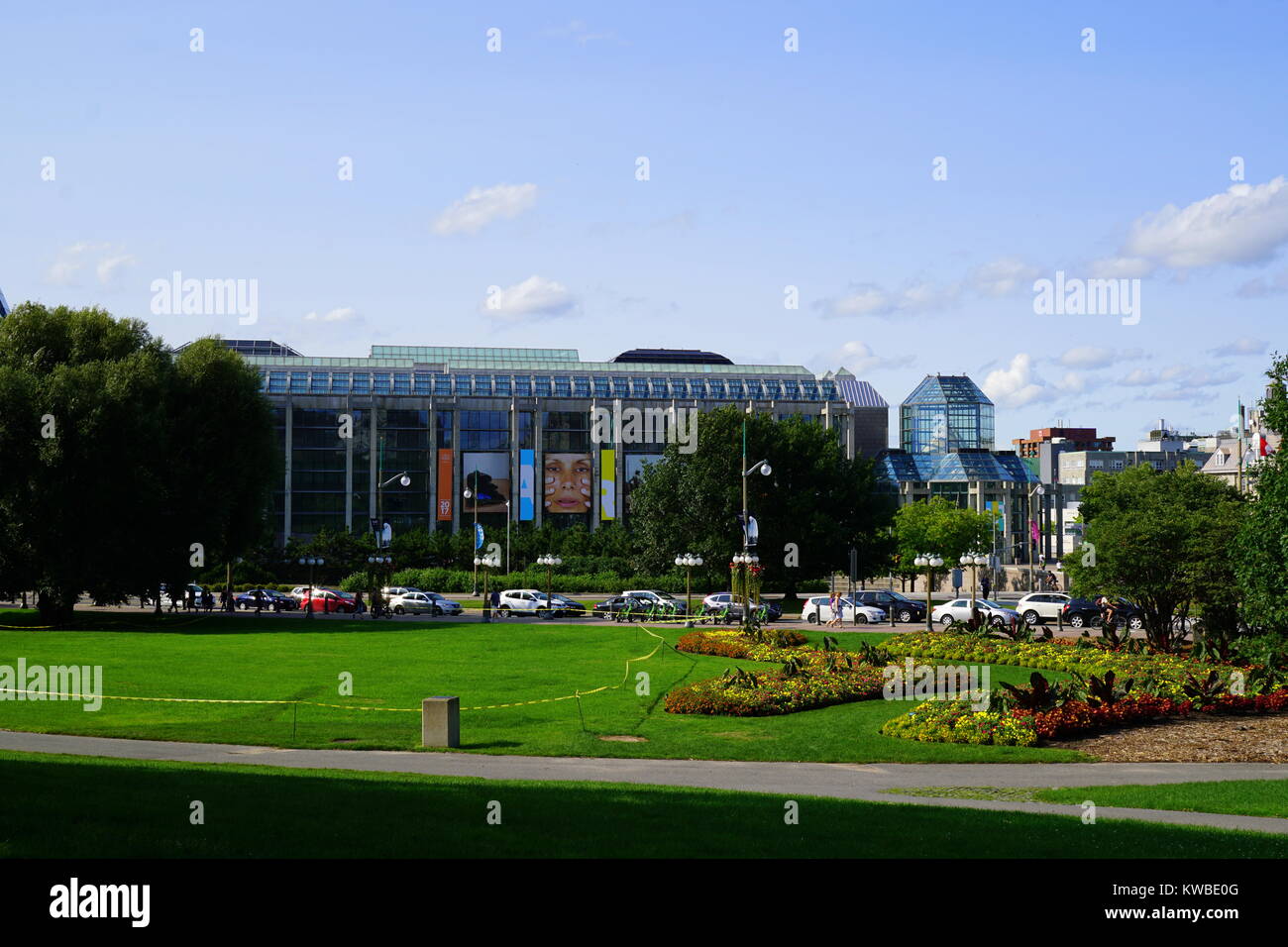 Una vista della Galleria Nazionale del Canada dai principali's Hill Park nel centro cittadino di Ottawa, Ontario, Canada Foto Stock