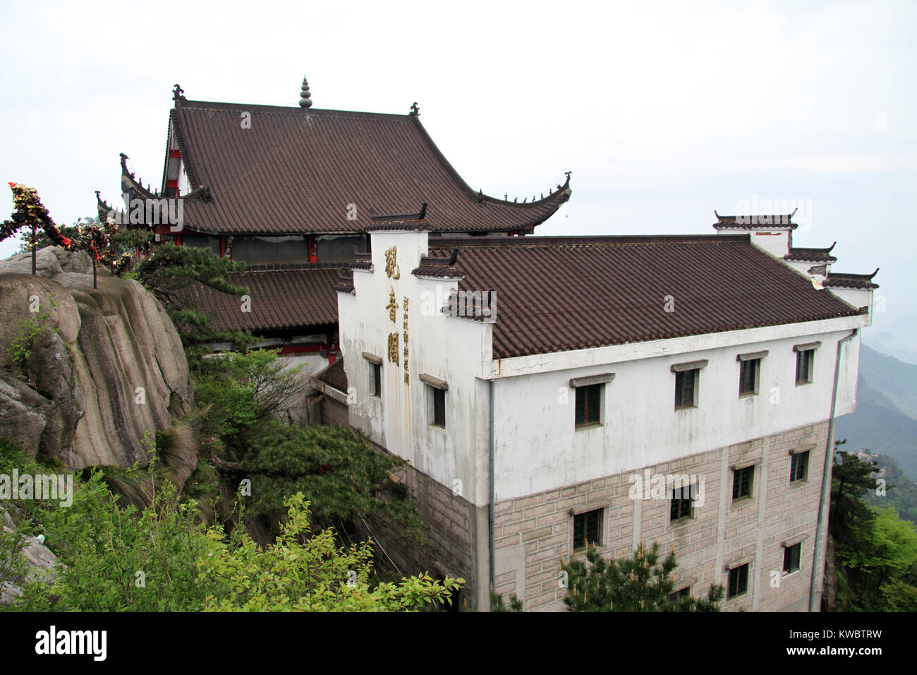 Tempio buddista Tiantai sulla sommità del monte in Jiuhua Shan, Cina Foto Stock