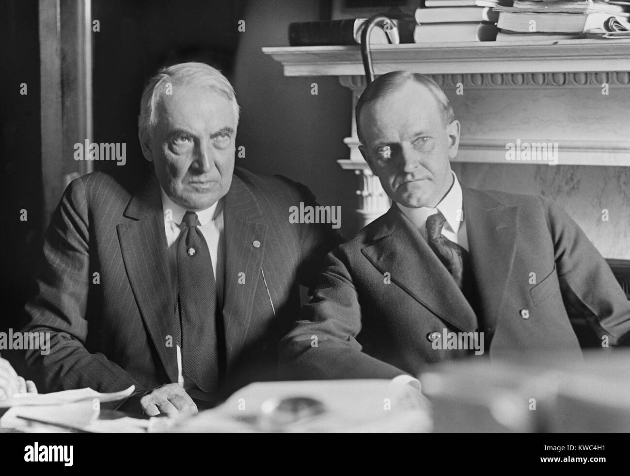 Candidato repubblicano per il Presidente Warren Harding con il compagno di corsa, Calvin Coolidge. Harding è stato un primo termine senatore da Ohio e Coolidge era il governatore del Massachusetts. Giugno 20, 1920. (BSLOC 2015 15 39) Foto Stock
