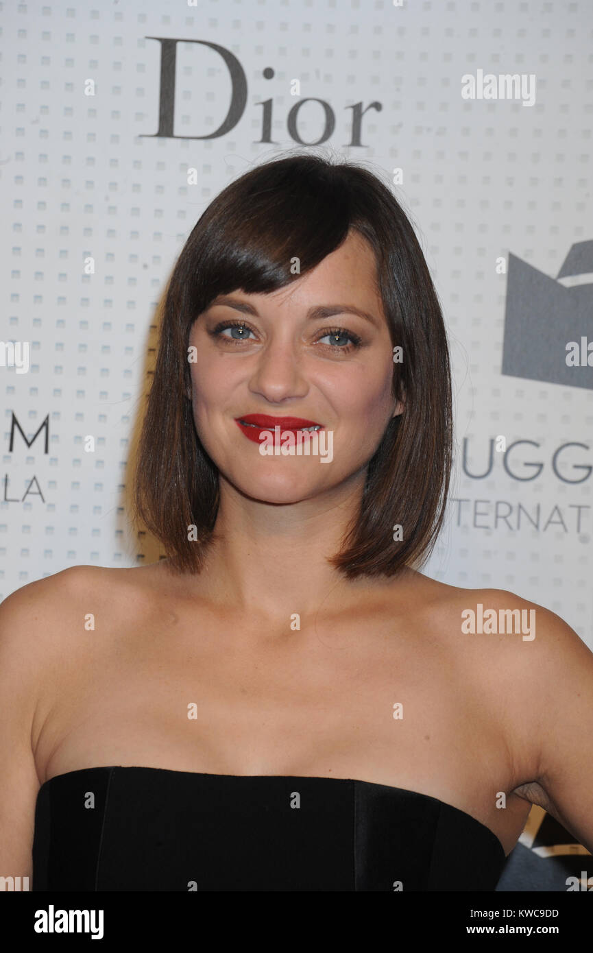 NEW YORK, NY - novembre 05: Marion Cotillard assiste il Guggenheim Gala Internazionale Pre-Party reso possibile da Dior il 5 novembre 2014 in New York City People: Marion Cotillard Foto Stock