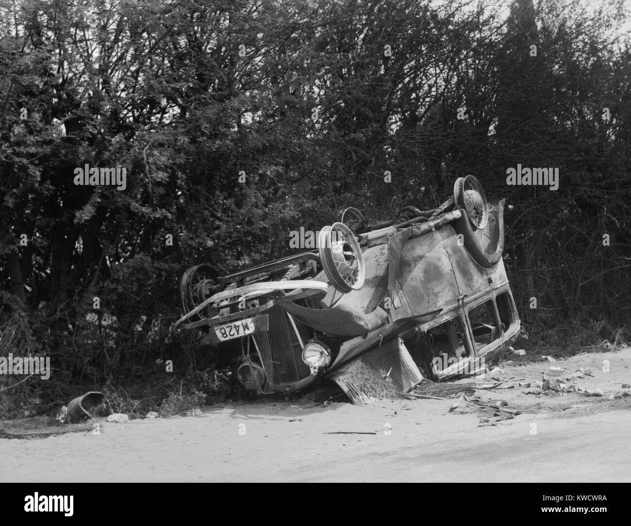 L'occupante ebraico di questo bruciato auto è stata uccisa in Jaffa on April 19, 1936. È stato un incidente della sanguinosa giornata in Jaffa, tre giorni mortali di anti-sommossa ebraica che segnò l inizio della Rivolta Araba, 1936-39 (BSLOC 2017 1 199) Foto Stock