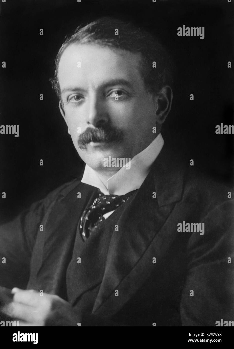 David Lloyd George, c. 1900, Partito Liberale membro del Parlamento di Carnarvon Boroughs in Galles. Ha servito da 1890-1945. Suo padre William George, è morto quando era un bambino e lo zio, Richard Lloyd, divenne il suo genitore maschile. Questo spiega perché egli chan (BSLOC 2017 1 67) Foto Stock