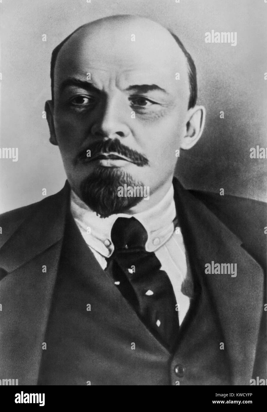 Vladimir Ilyich Ulyanov Lenin, c. 1920. Russo rivoluzionario comunista, un politico e teorico. Egli condurre la rivoluzione bolscevica e diresse il governo russo da 1918-1924 (BSLOC 2017 2 15) Foto Stock