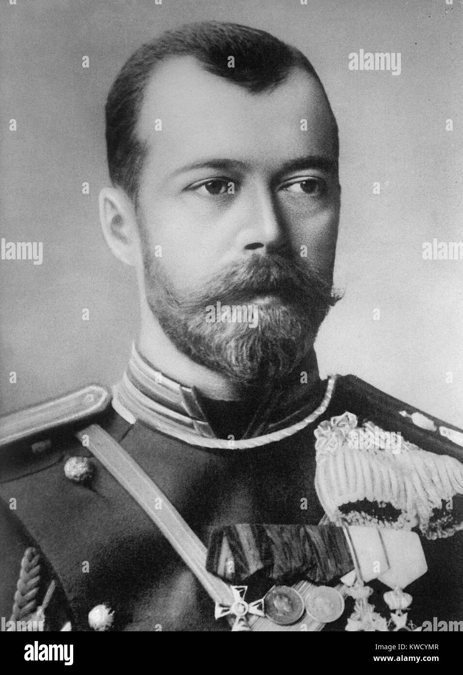 Lo Zar Nicola II di Russia nel 1914, anno di guerra mondiale 1 ha iniziato a. Russia sottosviluppati entrati in guerra con un grande esercito primitivo ed era in ritiro entro un anno (BSLOC 2017 2 5) Foto Stock