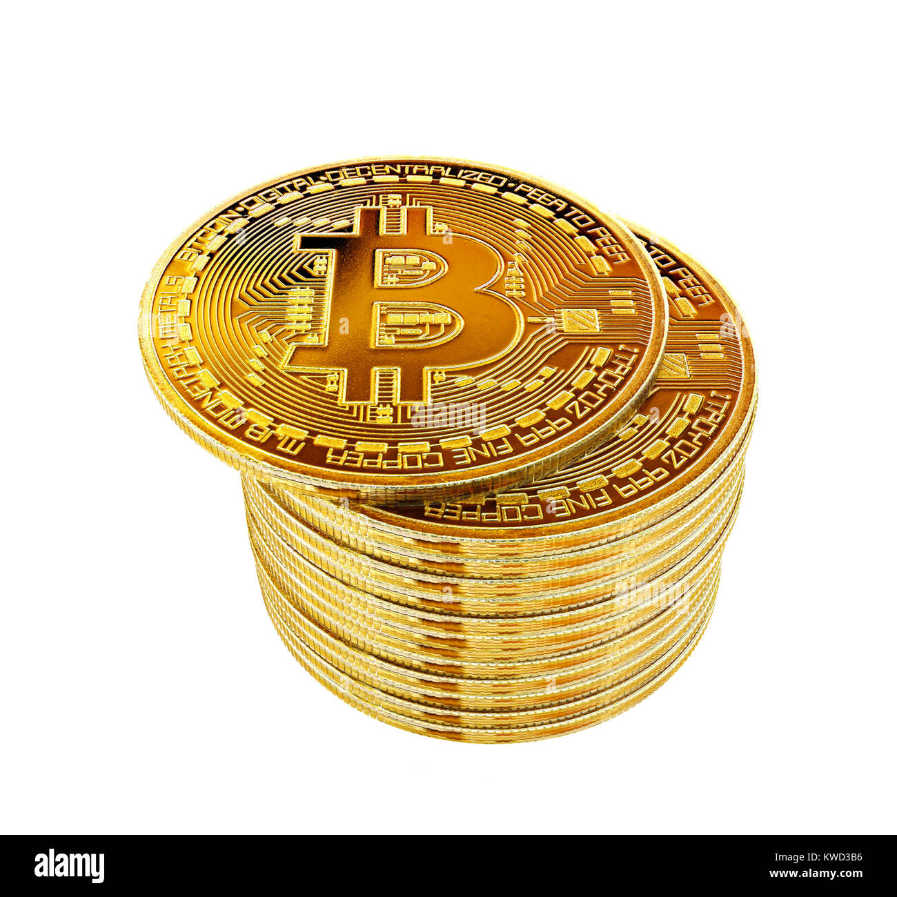 Medaglia d'oro con simbolo bitcoin isolati su sfondo bianco, rendering 3D Foto Stock