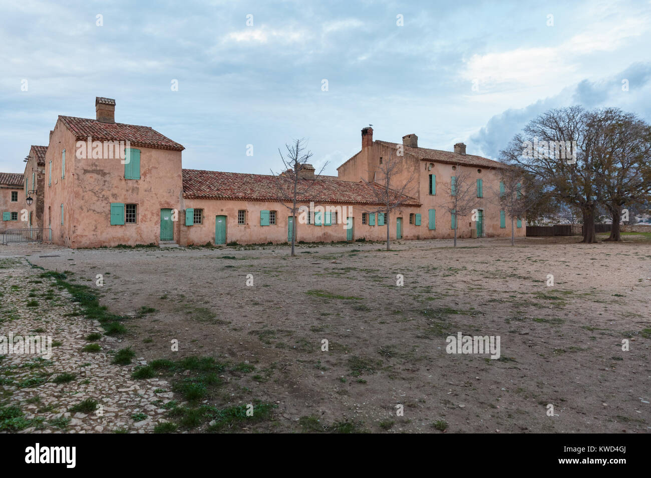 Edifici storici e architettura di Fort Royal ex caserme e carceri, Île Sainte Marguerite, Cannes, Cote d'Azur, in Francia Foto Stock