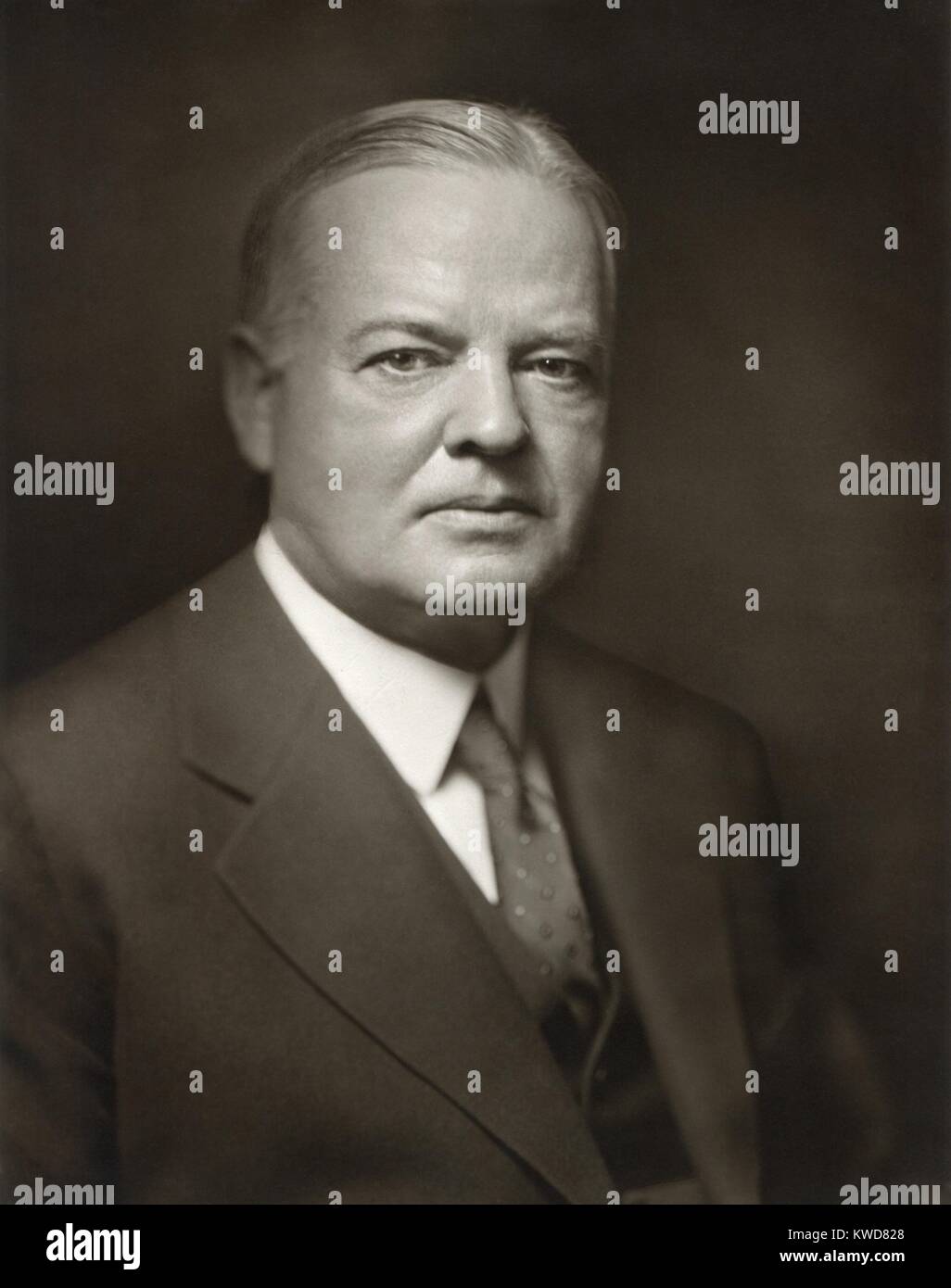 Herbert Hoover ritratto da notare fotografo Bachrach. Foto eventualmente adottate nel 1928 o 1929, quando egli era il repubblicano candidato presidenziale o come presidente eletto. (BSLOC 2015 16 44) Foto Stock