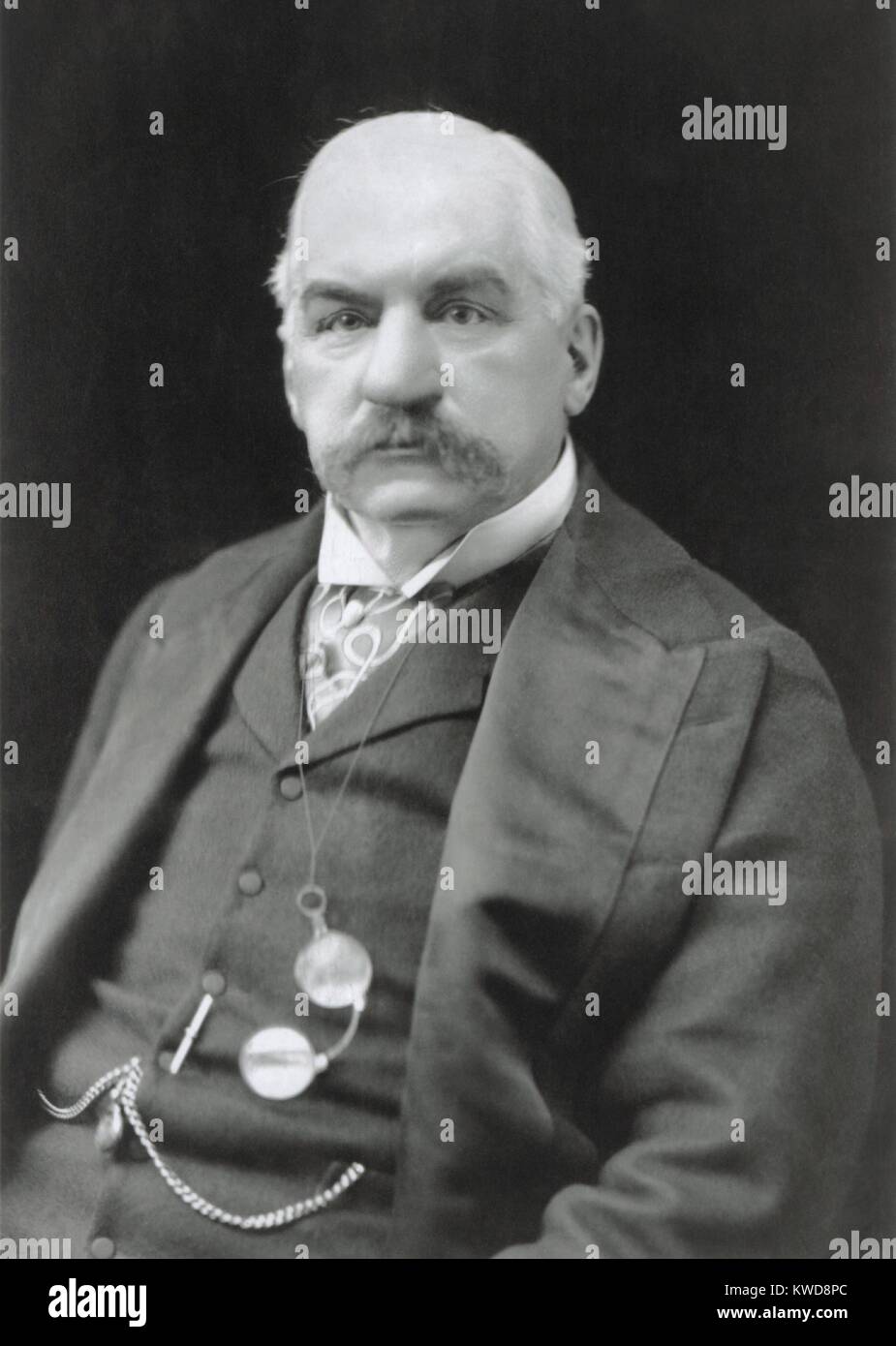 John Pierpont Morgan, American banchiere e finanziere, c. 1905. Ha fornito il capitale per la siderurgia e le industrie elettriche e funzionavano statunitense come banchiere centrale durante il panico del 1907 (BSLOC 2016 8 10) Foto Stock