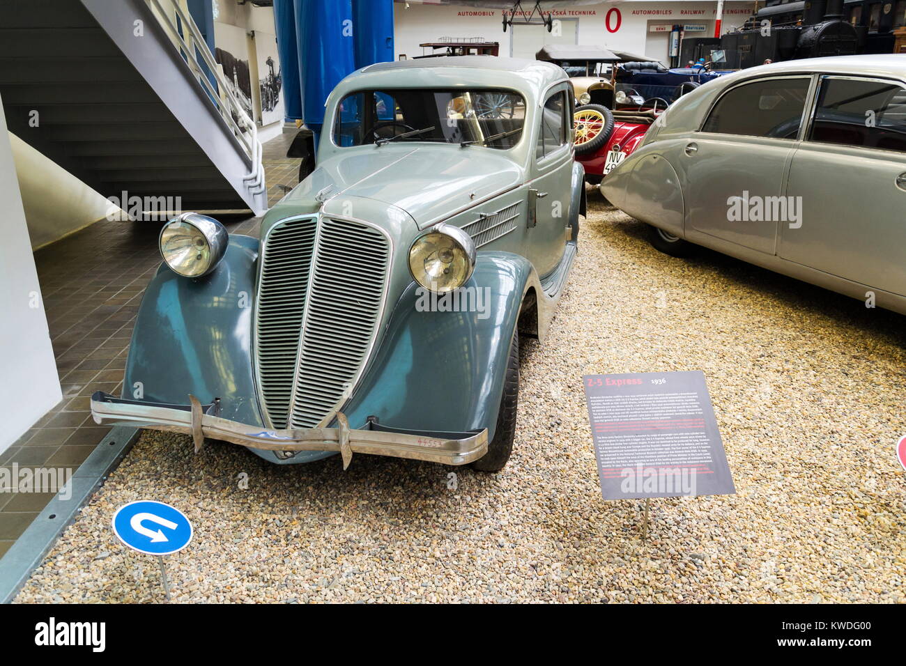 Praga, Repubblica Ceca - 10 novembre: Auto Zbrojovka Z-5 Express dall'anno 1936 sorge nel museo tecnico nazionale il 10 novembre 2017 a Praga Foto Stock